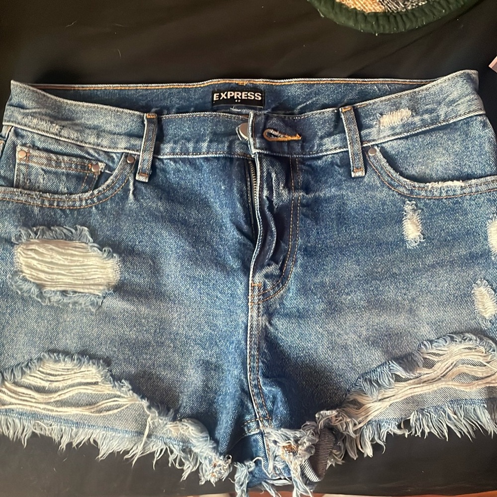 ripped jeans shorts